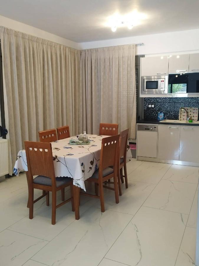 Villa Miron Kamilari Ngoại thất bức ảnh