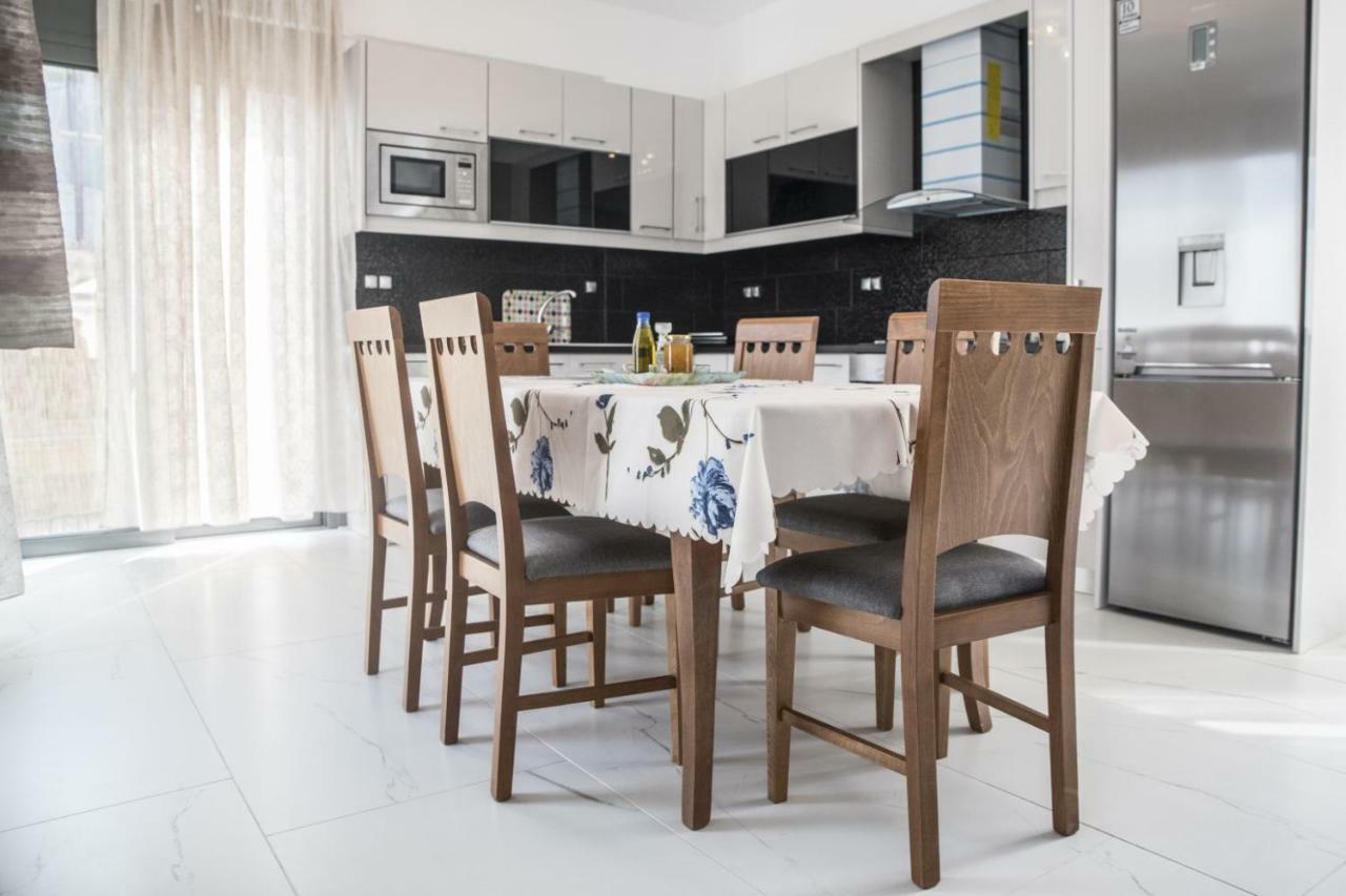Villa Miron Kamilari Ngoại thất bức ảnh