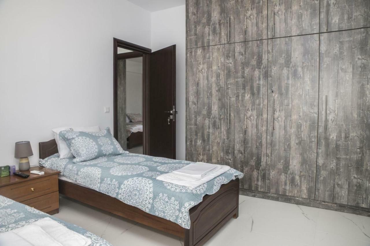 Villa Miron Kamilari Ngoại thất bức ảnh